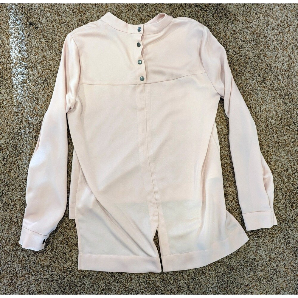 BCBGMAXAZRIA Womens Small Blush Pink Snap Button Back Split Hem Blouse Top 1046